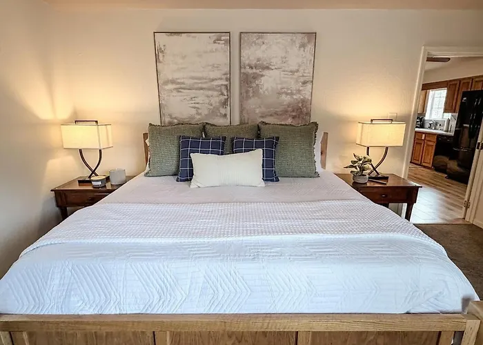And Mountains, 3br 2ba *